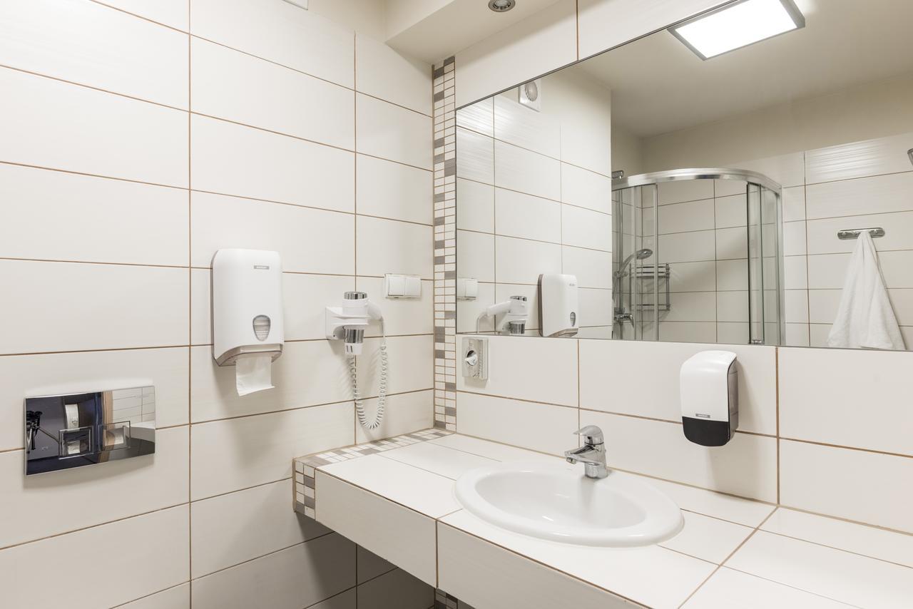 Willa Wiosenna Hotel Ozarow Mazowiecki Zewnętrze zdjęcie