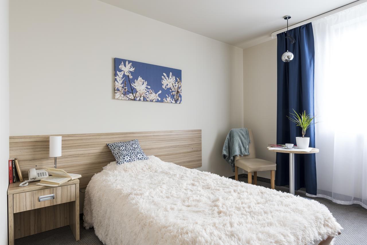 Willa Wiosenna Hotel Ozarow Mazowiecki Zewnętrze zdjęcie