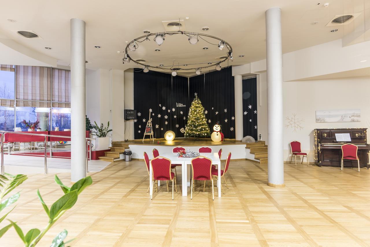 Willa Wiosenna Hotel Ozarow Mazowiecki Zewnętrze zdjęcie