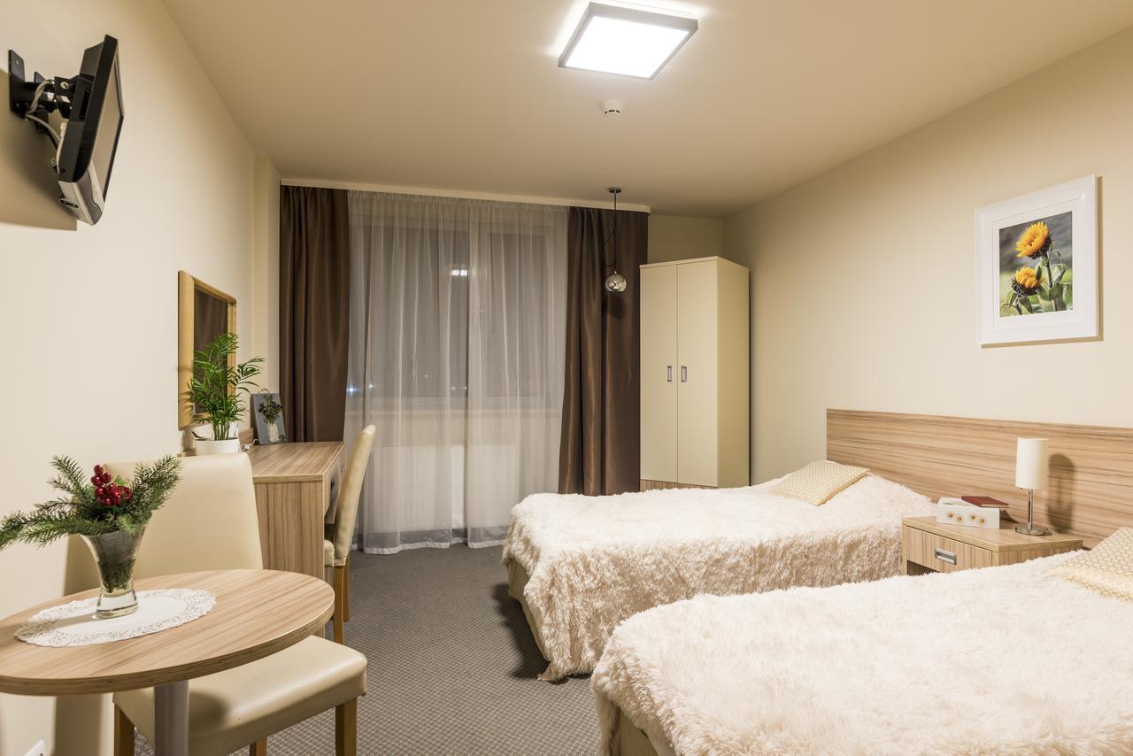 Willa Wiosenna Hotel Ozarow Mazowiecki Zewnętrze zdjęcie